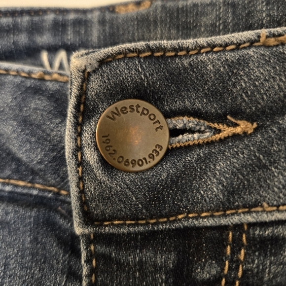 Westport Classic Fit Straight Jeans Mid Rise size 6T - Picture 2 of 14